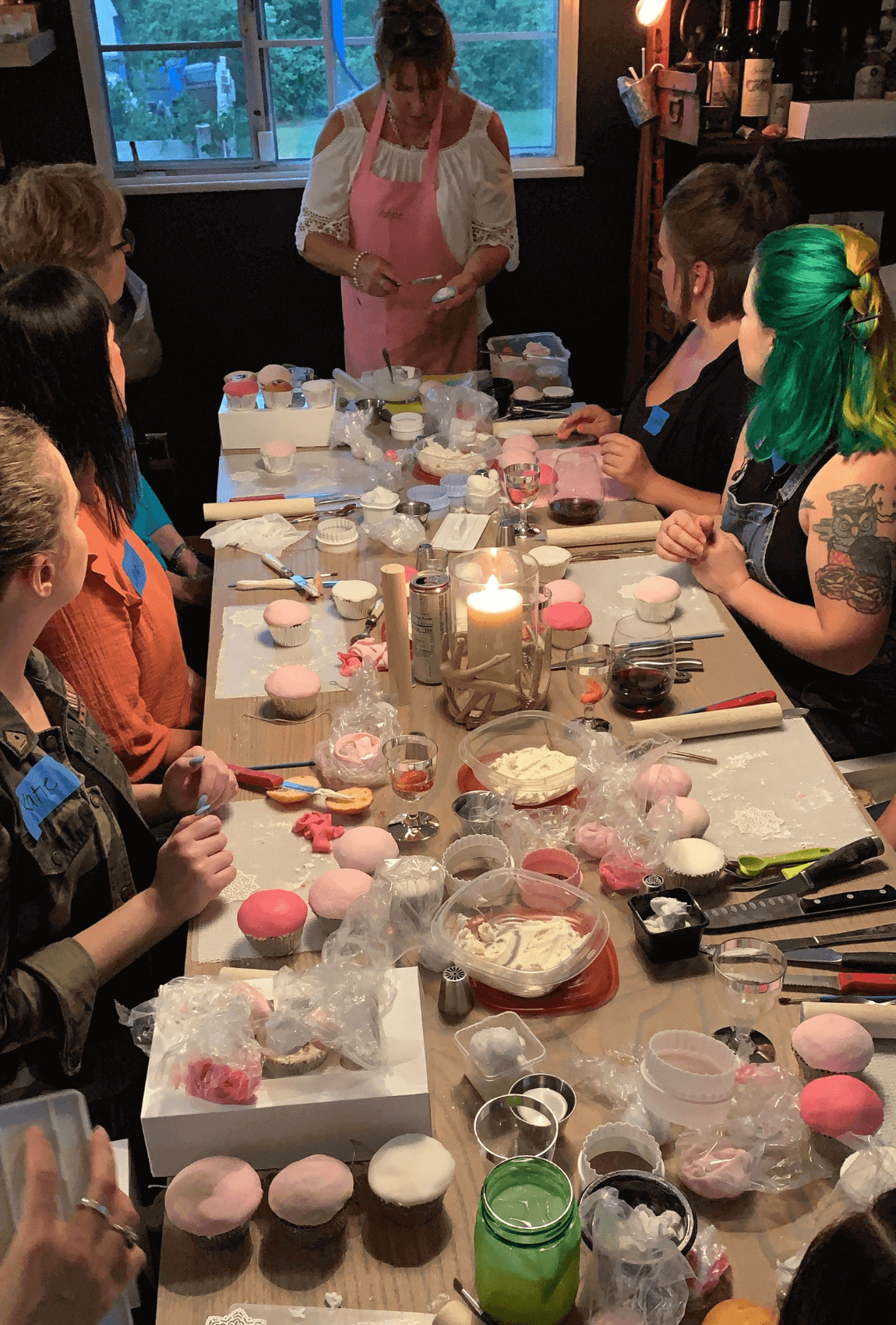 Join our corporate team-building cake workshop in Cambridge or indulge in a luxury group baking event in Stamford, ideal for professionals and community gatherings in Peterborough. Perfect for team bonding or enhancing baking skills.